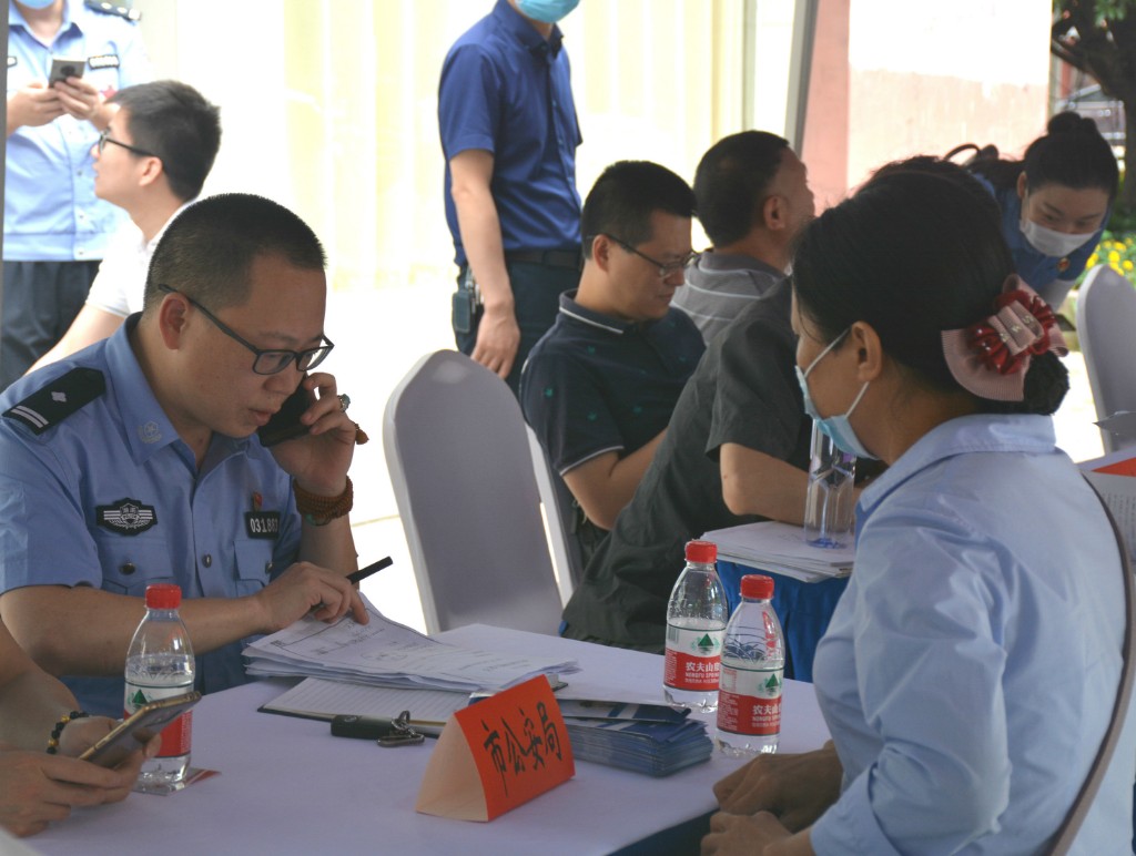 5月21日信访条例集中宣传7