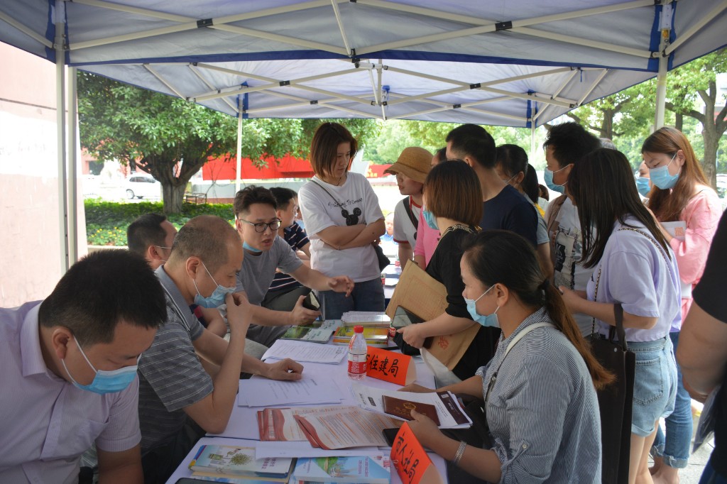 5月21日信访条例集中宣传8_meitu_5